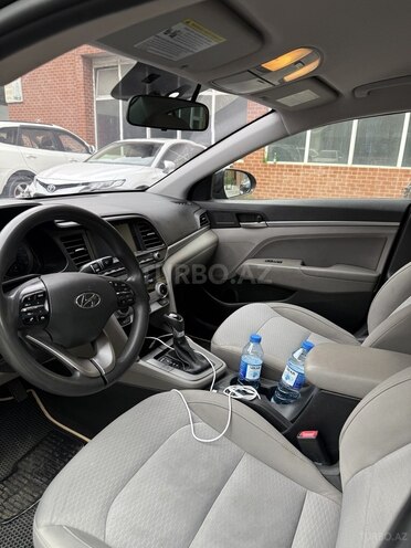 Hyundai Elantra 2018, 93,000 km - 2.0 л - Bakı