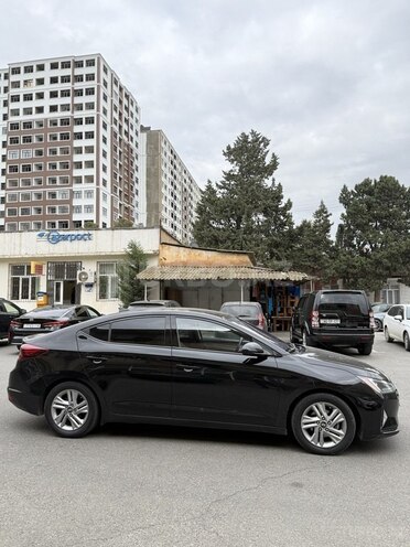 Hyundai Elantra 2018, 93,000 km - 2.0 л - Bakı