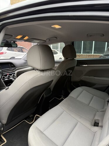 Hyundai Elantra 2018, 93,000 km - 2.0 л - Bakı