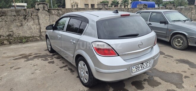 Opel Astra 2006, 268,000 km - 1.4 l - Cəlilabad