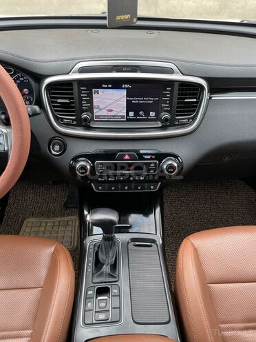 Kia Sorento 2018, 130,305 km - 2.0 l - Bakı