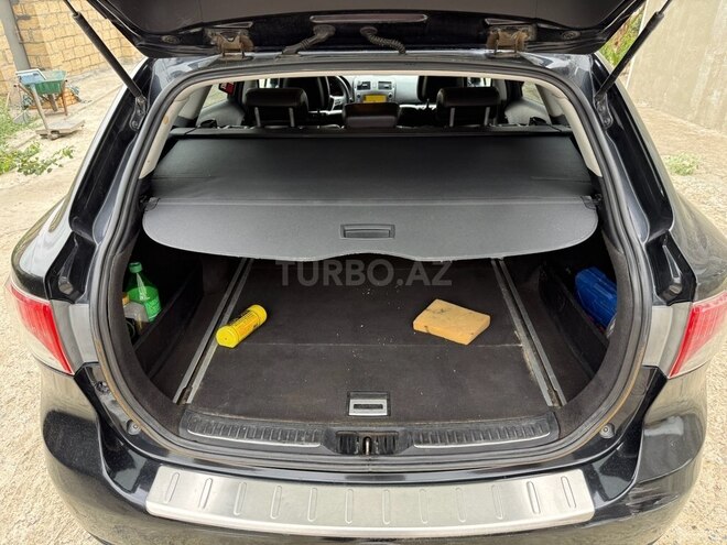 Toyota Avensis 2009, 298,000 km - 2.0 l - Quba