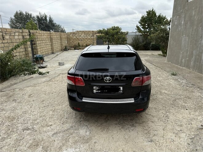 Toyota Avensis 2009, 298,000 km - 2.0 l - Quba