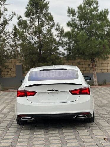 Chevrolet Malibu 2017, 28,000 km - 1.5 л - Şirvan