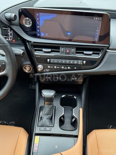 Lexus ES 300h 2023, 53,000 km - 2.5 l - Bakı