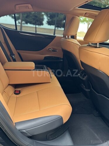 Lexus ES 300h 2023, 53,000 km - 2.5 l - Bakı