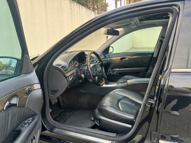 Mercedes E 320 2002, 320,000 km - 3.2 l - Bakı