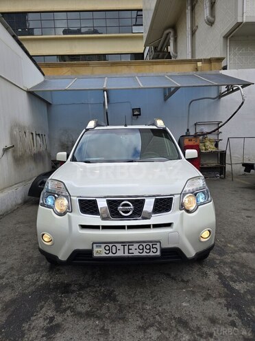 Nissan X-Trail 2014, 195,000 km - 2.5 л - Bakı
