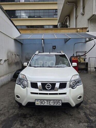 Nissan X-Trail 2014, 195,000 km - 2.5 л - Bakı