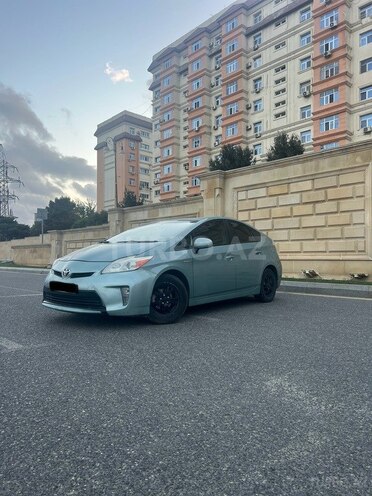 Toyota Prius 2015, 321,869 km - 1.8 л - Bakı