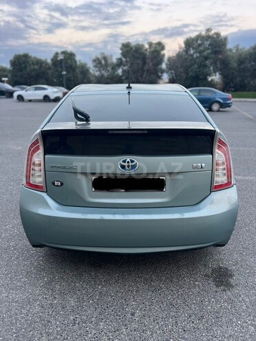 Toyota Prius 2015, 321,869 km - 1.8 л - Bakı