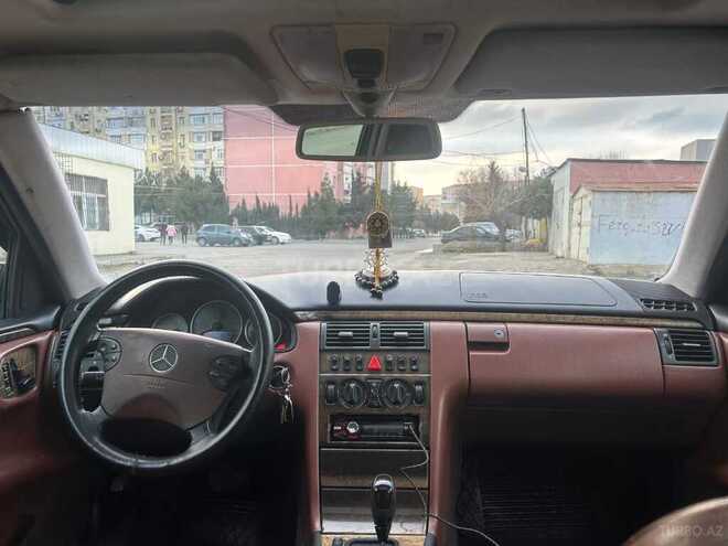 Mercedes E 240 1999, 350,000 km - 2.6 l - Bakı