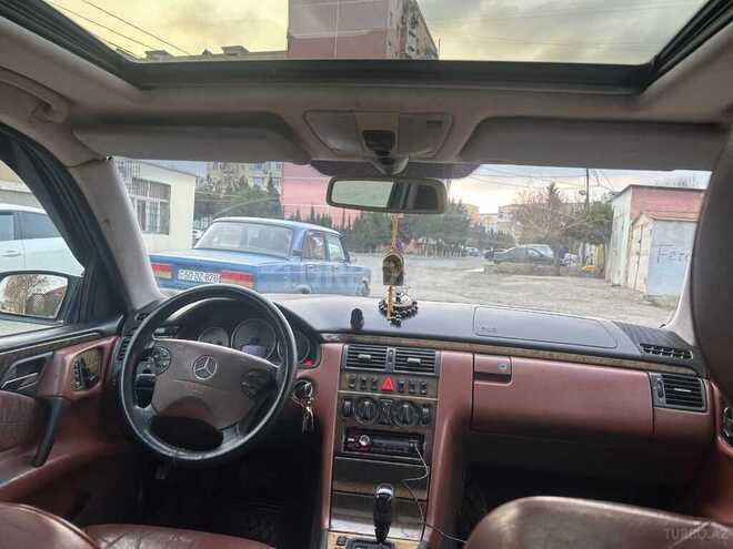 Mercedes E 240 1999, 350,000 km - 2.6 l - Bakı
