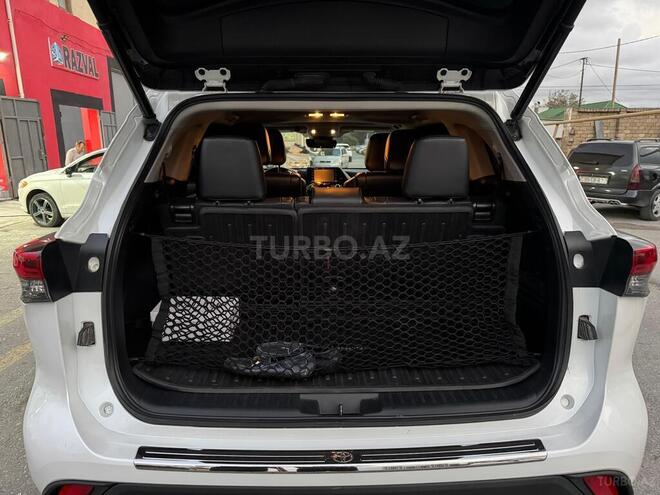 Toyota Highlander 2022, 84,000 km - 2.5 l - Bakı