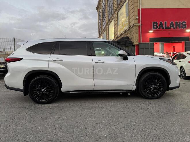 Toyota Highlander 2022, 84,000 km - 2.5 l - Bakı