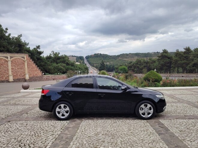 Kia Cerato 2010, 265,700 km - 1.6 l - Tovuz