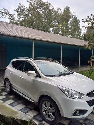 Hyundai ix35 2013, 240,000 km - 2.0 л - Qəbələ