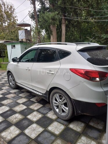 Hyundai ix35 2013, 240,000 km - 2.0 л - Qəbələ