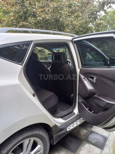 Hyundai ix35 2013, 240,000 km - 2.0 л - Qəbələ