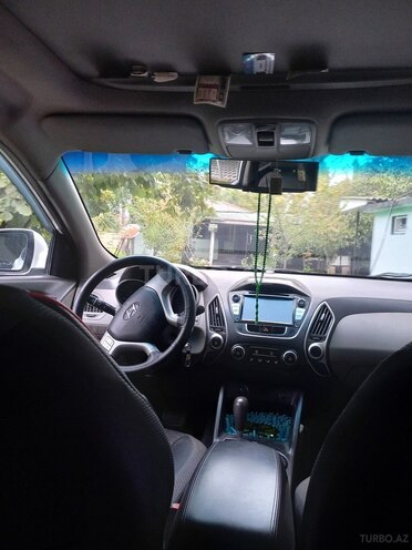Hyundai ix35 2013, 240,000 km - 2.0 л - Qəbələ
