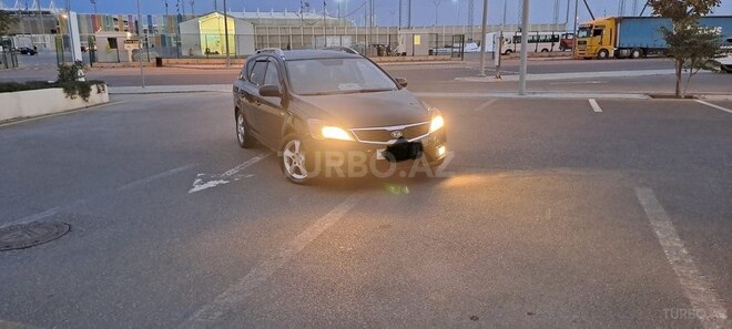 Kia  2011, 321,000 km - 1.6 l - Bakı