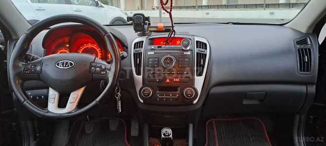 Kia  2011, 321,000 km - 1.6 l - Bakı