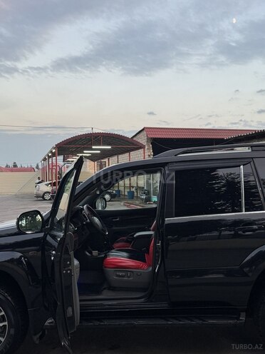 Toyota Land Cruiser Prado 2006, 250,000 km - 4.0 l - Tovuz
