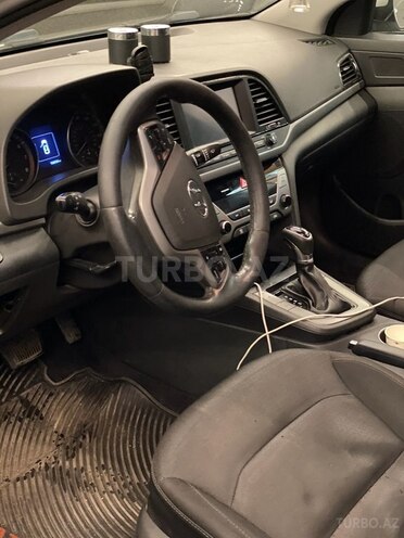 Hyundai Elantra 2016, 251,058 km - 2.0 l - Bakı