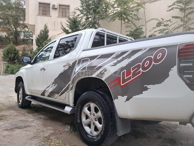 Mitsubishi L200 2020, 89,500 km - 2.4 l - Bakı