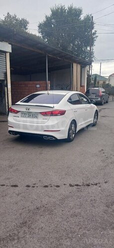 Hyundai Avante 2016, 199,888 km - 1.6 л - Zaqatala