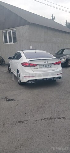 Hyundai Avante 2016, 199,888 km - 1.6 л - Zaqatala