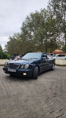Mercedes E 220 1999, 442,045 km - 2.2 l - Gəncə