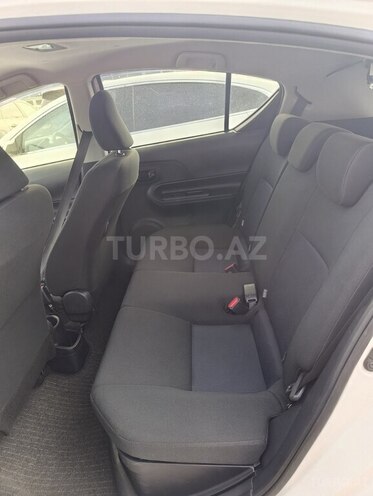 Toyota Aqua 2018, 206,000 km - 1.5 l - Bakı