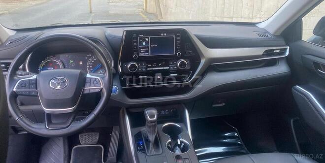 Toyota Highlander 2022, 29,500 km - 2.5 l - Bakı