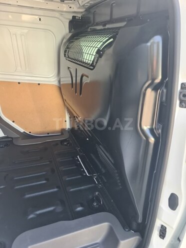 Ford Transit Connect-7