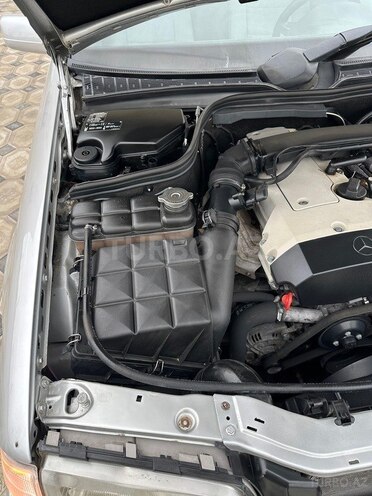 Mercedes C 180 2000, 386,000 km - 1.8 l - Saatlı