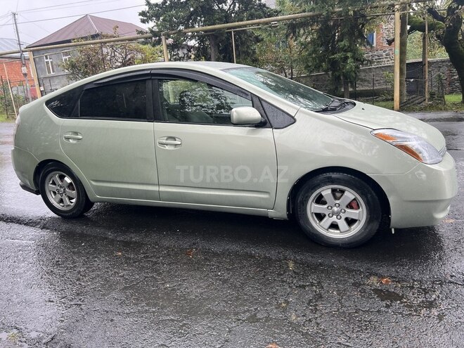 Toyota Prius 2009, 395,000 km - 1.5 л - Zaqatala
