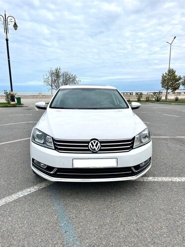 Volkswagen Passat 2013, 180,000 km - 1.8 l - Sumqayıt