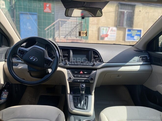 Hyundai Elantra 2018, 76,000 km - 2.0 л - Bakı