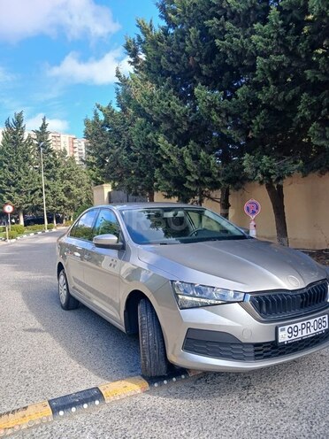 Skoda Rapid 2021, 86,000 km - 1.6 l - Bakı