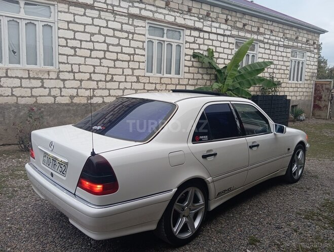 Mercedes C 220 1994, 630,000 km - 2.2 l - Tovuz