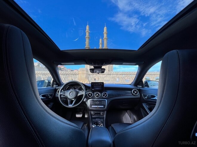 Mercedes CLA 250-10