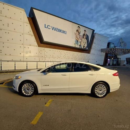 Ford Fusion (North America) 2015, 160,000 km - 2.0 л - Bakı