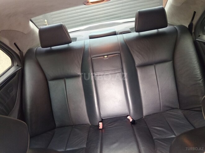 Mercedes E 240 2000, 318,000 km - 2.4 l - Bakı
