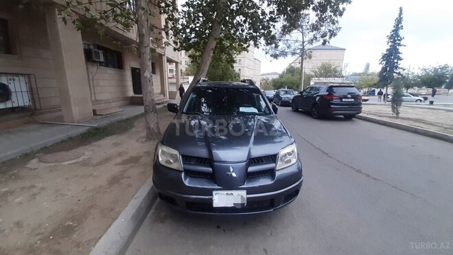 Mitsubishi Outlander 2005, 208,120 km - 2.4 l - Naftalan