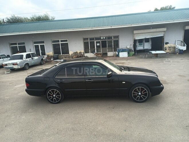 Mercedes E 200 1998, 500,000 km - 2.0 l - Salyan