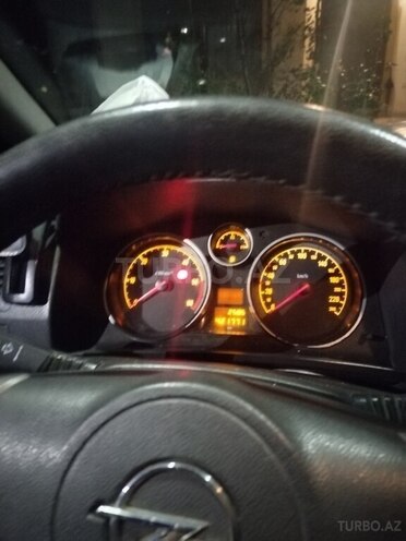 Opel Zafira 2006, 421,885 km - 1.9 l - Qəbələ