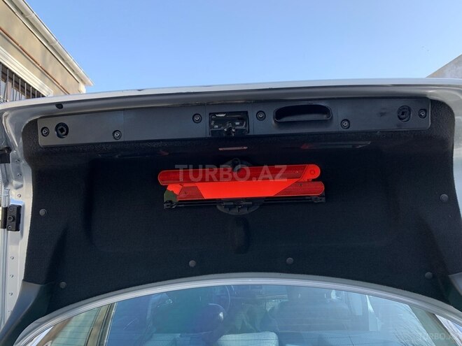 Mercedes E 200 2006, 303,000 km - 1.8 l - Bakı