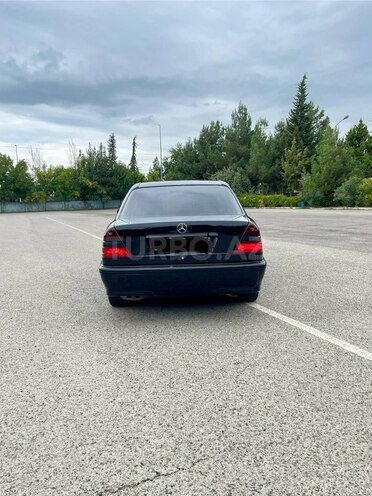 Mercedes C 200 1998, 450,000 km - 2.2 л - Sabirabad