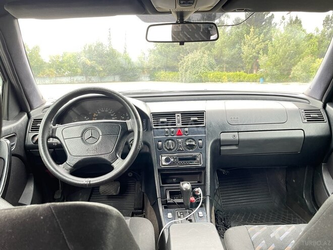 Mercedes C 200 1998, 450,000 km - 2.2 л - Sabirabad